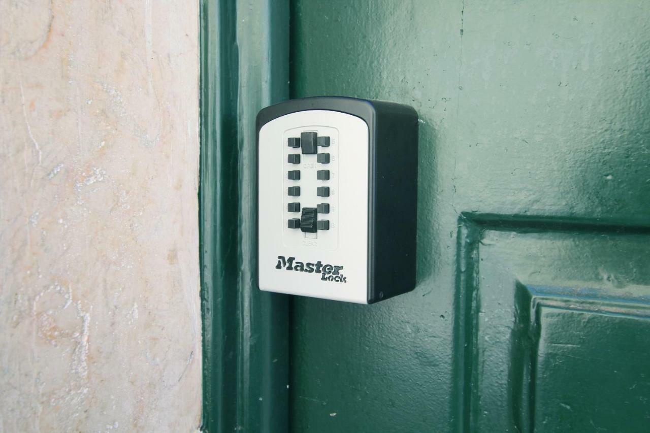 Room In Marechal Saldanha 3Rd Floor Lisboa Екстериор снимка